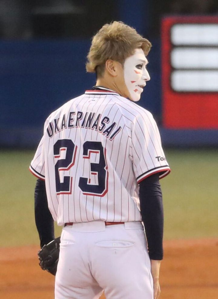 4人組エアーバンド「ゴールデンボンバー」のメンバー、樽美酒研二さん（44）の近況報告に心配の声が寄せられています。