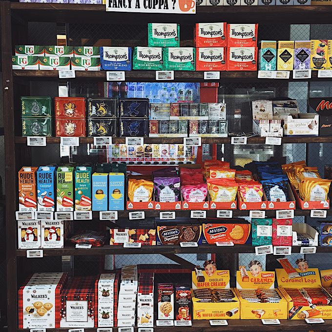 渋谷駅近くで発見！〈The British Shop〉はイギリス直輸入の珍しいお菓子や食材が並ぶお店【sumire.のおいしいヨーロッパごっこ vol.2】