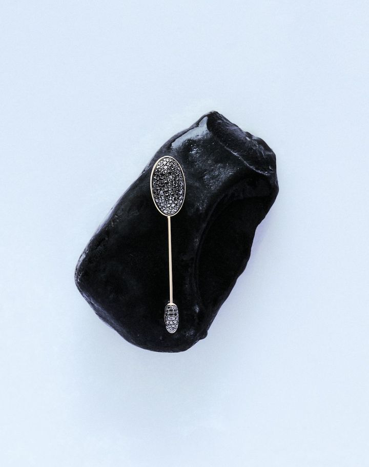 ブローチ（YG×ブラックダイヤモンド）￥1,210,000