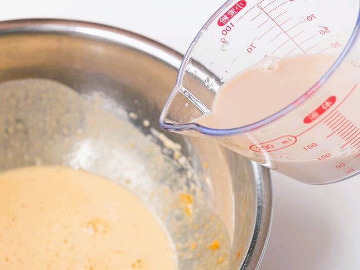 【オイルなし、グルテンなし】米粉のふわふわ「ほうじ茶のシフォンケーキ」の作り方。体にやさしく、ホッとする味のおやつになります♪