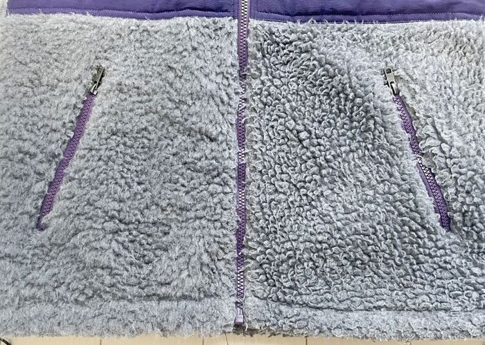 ゴワゴワになった『ボアアウター』を復活させる裏ワザ。まさかの100均グッズがお役立ち♡