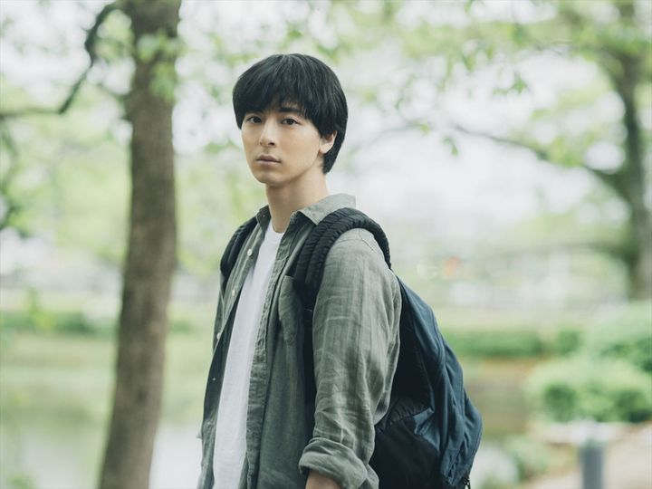 映画『架空の犬と嘘をつく猫』羽猫山吹（高杉真宙） （C）2025 映画「架空の犬と嘘をつく猫」製作委員会 width=