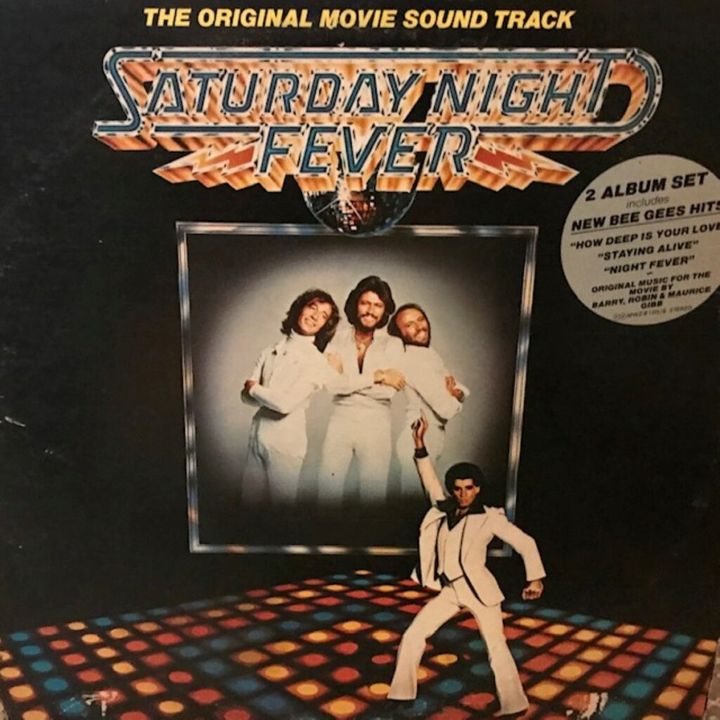 「今ステラおばさんのクッキーを買うと ダンシングステラおばさんのクリアファイルが貰える！！！お店に急げ！！！」「サタデーナイトフィーバー！？」