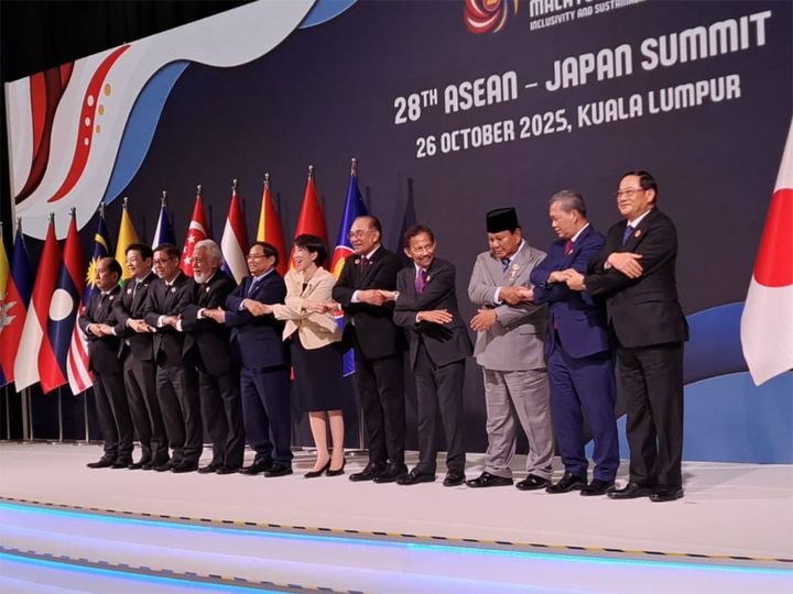 白いジャケットを身に着ける高市首相（画像出典：高市首相公式X）