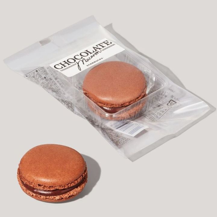 チョコレートマカロン 価格：¥250 