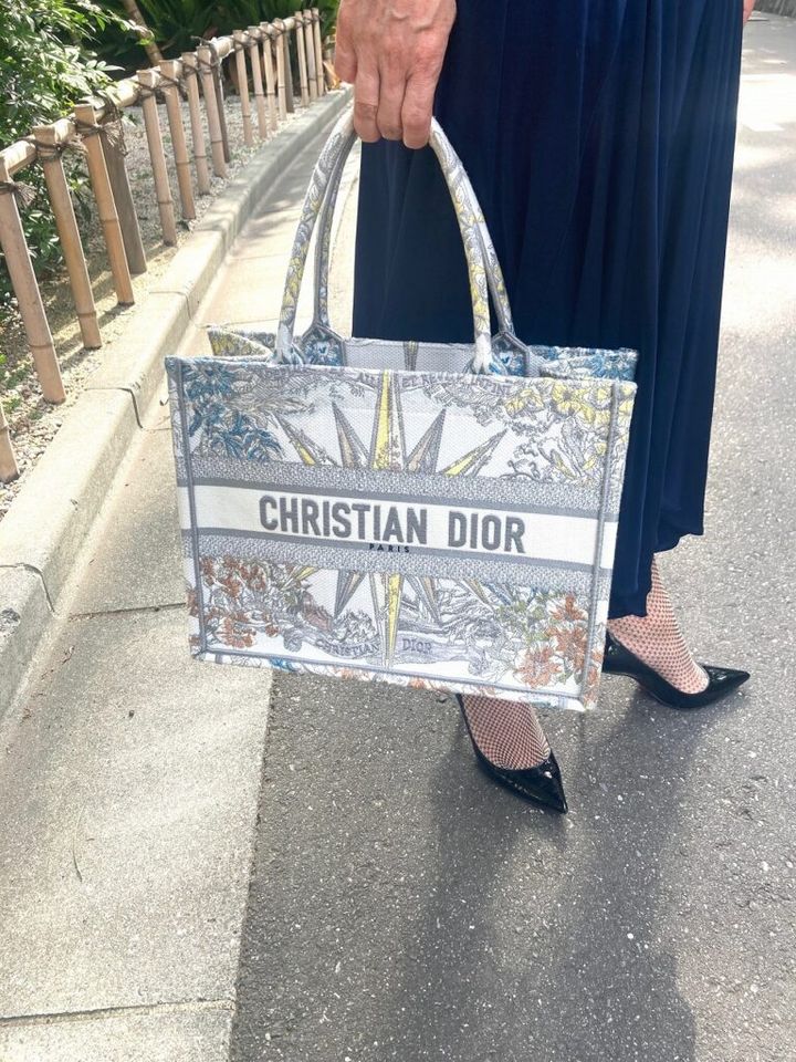 「DIOR」のバッグ