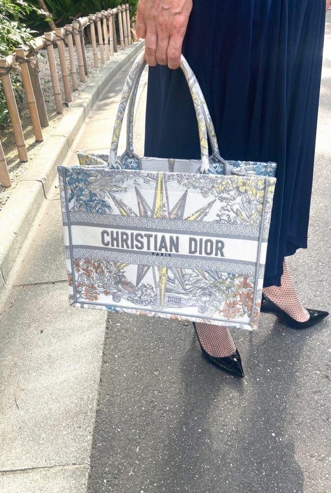 「DIOR」のバッグ