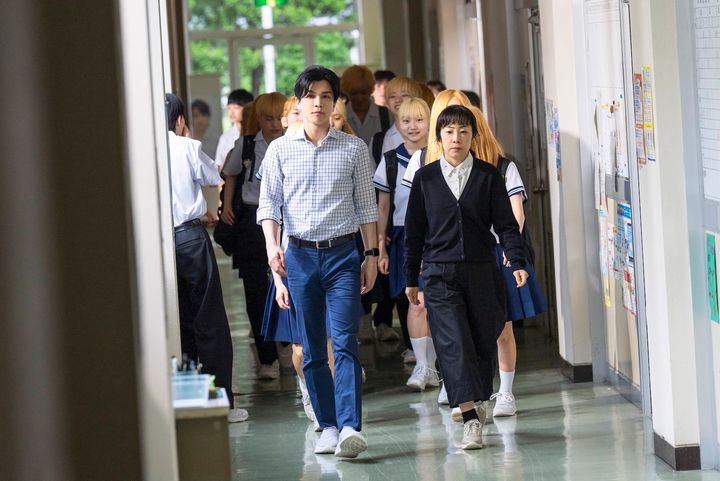 (C)2025「金髪」製作委員会