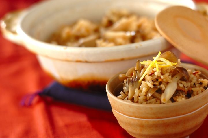 キノコの土鍋炊き込みご飯