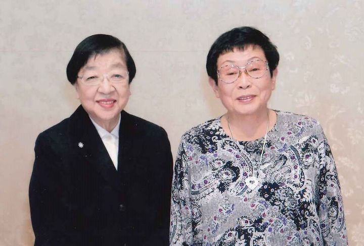 誰もが知る人気ドラマを次々と生み出した最強コンビのふたり。（左）石井ふく子さん、（右）脚本家の橋田壽賀子さん。