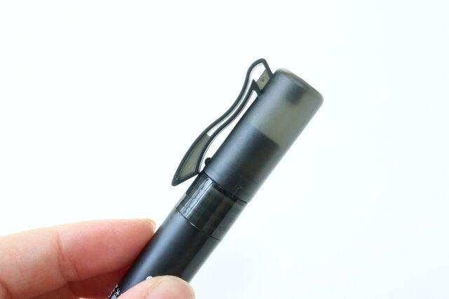 メガネクリーナー 10ml ペンタイプ 形状