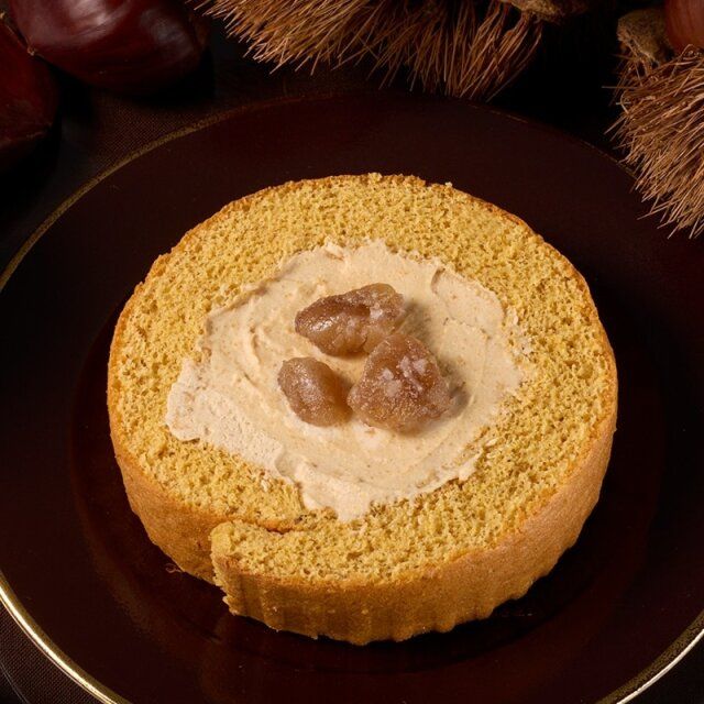 シャトレーゼ ふんわりマロンロール香るモンブラン