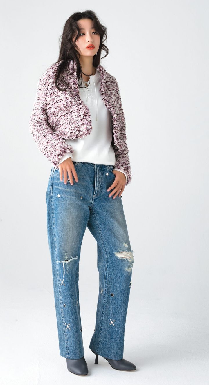 コンパクトなサイズ感でデニムスタイルにも好相性なジャケット。