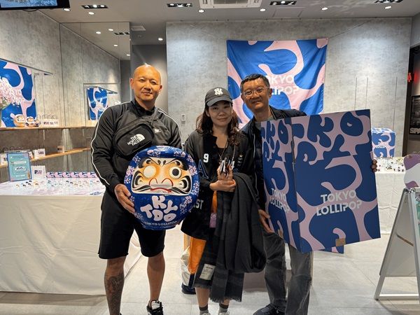 【東京都中央区】「TOKYO LOLLIPOP」旗艦店が銀座に誕生！180cm超の巨大販売機で魅力的なアイテム販売