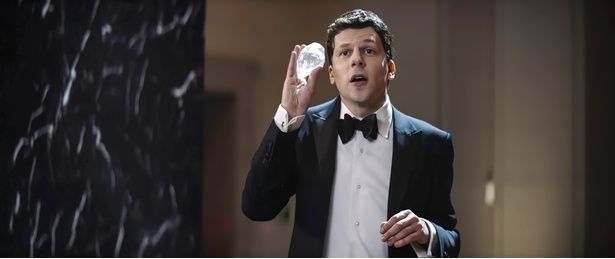 イリュージョニスト集団“フォー・ホースメン”が華麗な強奪劇を繰り広げる「グランド・イリュージョン」シリーズ [c]Everett Collection/AFLO