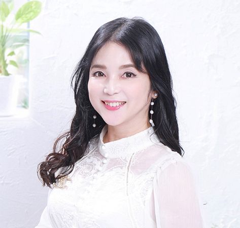 【神奈川県横浜市】オーガニックカフェ『7artscafe』にて女性5人による子供支援チャリティー個展開催