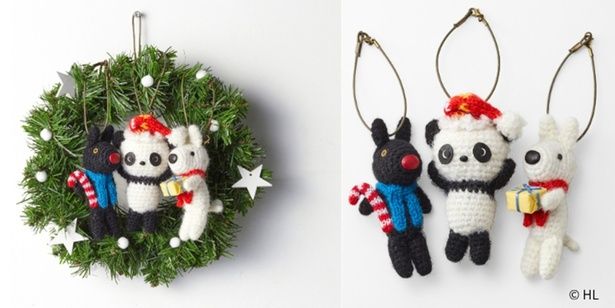 写真左から「あみぐるみ クリスマスリース付セット」(1万1000円・限定9個)、「あみぐるみ マスコット(3体セット)」(9988円・限定12セット) 