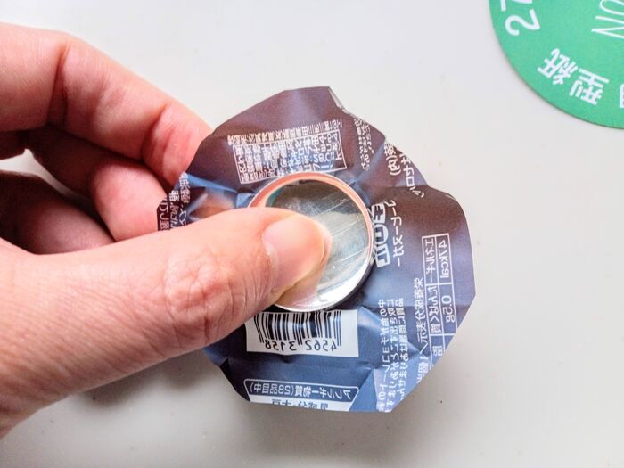 『チロルチョコの包み紙』がめちゃ可愛いアイテムに大変身♡たった110円でハマる予感！