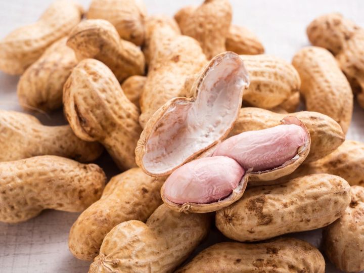 All About ニュース編集部が全国250人を対象に実施した「お土産に関するアンケート」の調査結果から、旅先で買いたい「千葉県のお土産」ランキングを発表！ 2位「楽花生パイ（オランダ家）」を抑えた1位は？