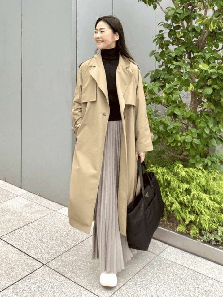 桜井智子さんのリブスカートを取り入れたお仕事コーデ①