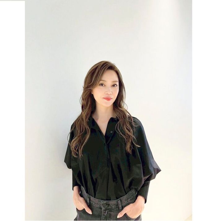 観月ありささん「久しぶりに髪色を明るくしました」