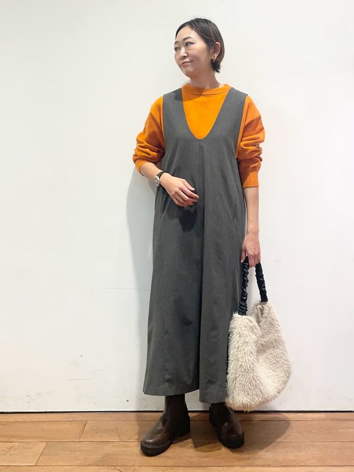 ジャンパースカートは着まわしが楽しめる 出典：WEAR