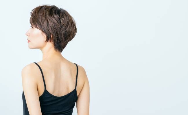 ショートカットの女性のイメージ