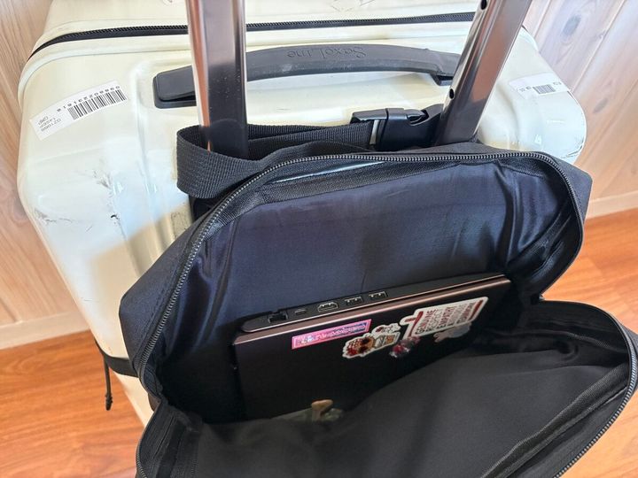 スタンダードプロダクツ スーツケースに付けられるバッグ