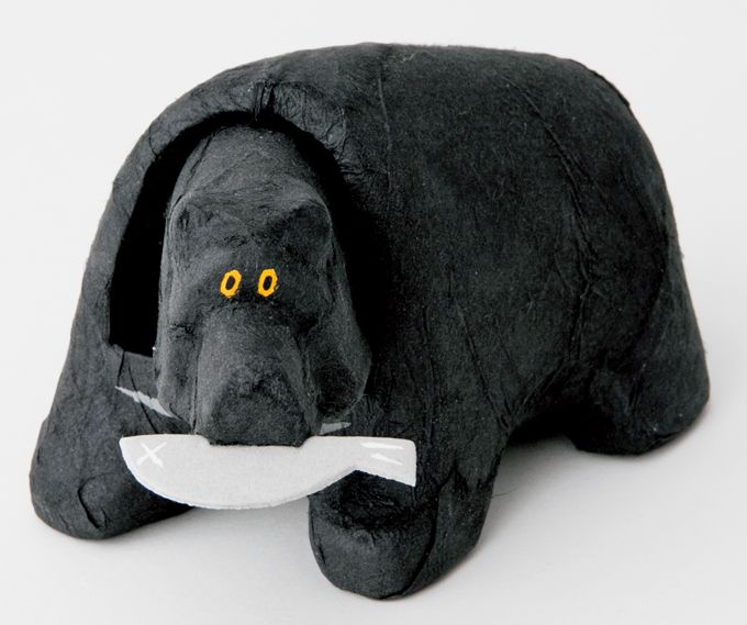 インテリアのアクセントにしたい「張り子のクマさん」【こどモノ12月号】の画像1