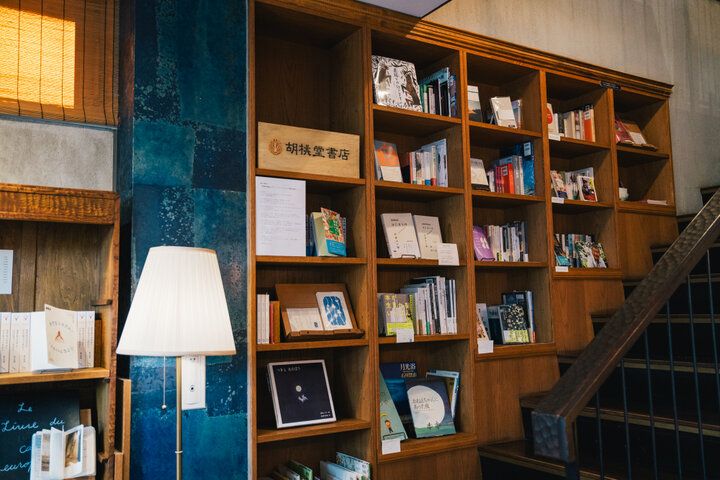 レトロ喫茶で本を片手に優雅なひとときを♪国分寺「胡桃堂喫茶店」