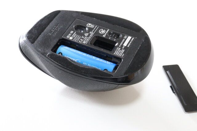 ダイソーのType-C充電池は充電式で繰り返し使える