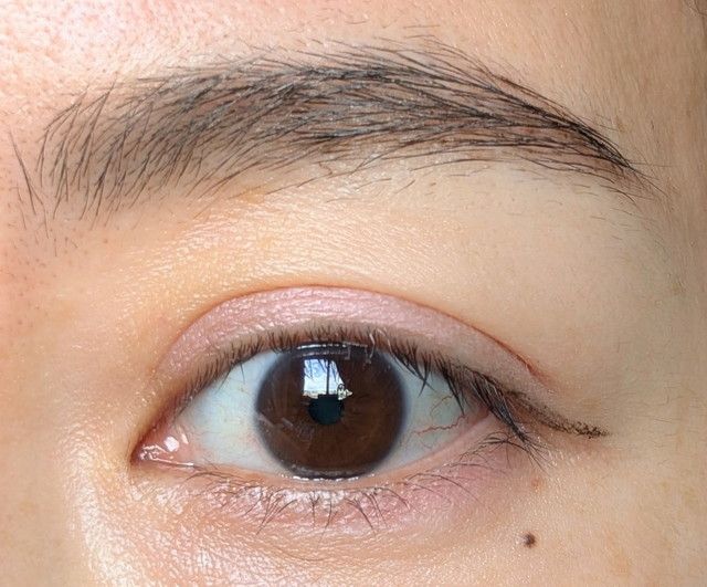 KATE デザイニングアイブロウ3D EX-13 と3DアイブロウカラーZ GY-3 を使用した眉メイク仕上がり