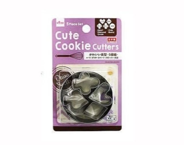 ダイソー かわいい抜型５個組ハート ダイヤ スペード クローバー 丸型