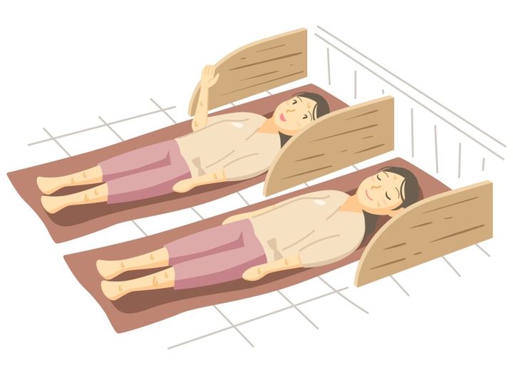 岩盤浴を楽しむ女性たち イラスト