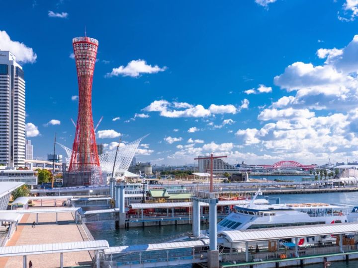 All About ニュース編集部が全国250人を対象に実施した「憧れのナンバープレート」に関するアンケートの調査結果から、近畿地方の「憧れのナンバープレート」ランキングを発表！ 2位「神戸（兵庫県）」を抑えた1位は？