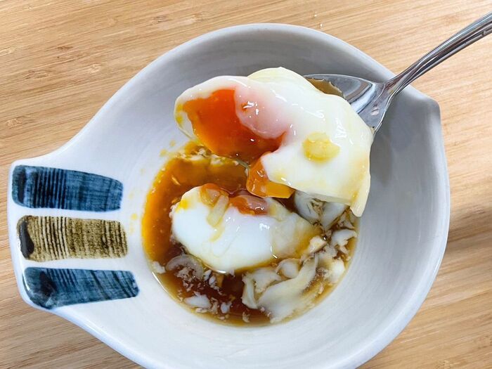 マグカップ1つで温泉卵が完成！？もう買わなくてOKな「令和の神ワザ」やってみた♪