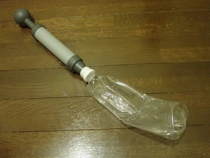 DAISO(ダイソー)：ペチャンコポンプ