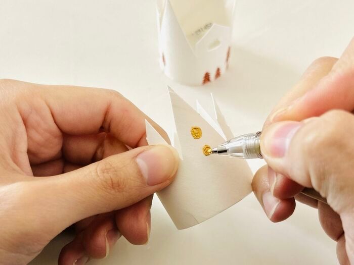 トイレットペーパーの芯、捨てるの待って！冬にぴったりな素敵アイテムに大変身♡何個も作りたくなる！