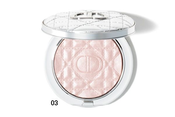 ディオールスキン フォーエヴァー グロウ ルミナイザー