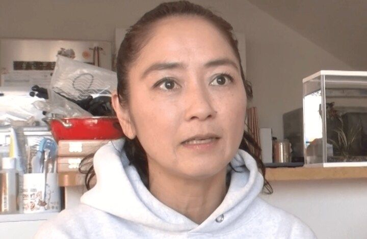 【写真・画像】「死が見えた」2人の養子を迎えた元アイドル、5歳長男が原因不明の強迫症で体重15kgに 1枚目