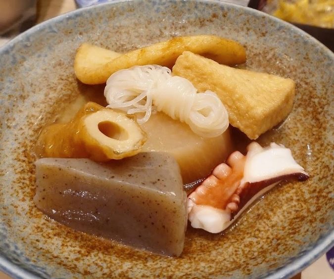 炉端とおでん呼炉凪来 天神店 料理おでん