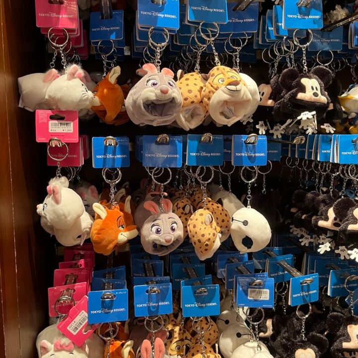 流行りのバッグチャームに最適