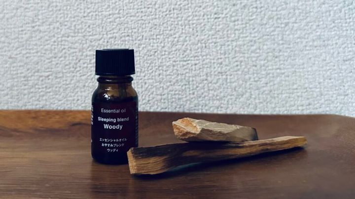 無印良品のエッセンシャルオイル「おやすみブレンド」ウッディ