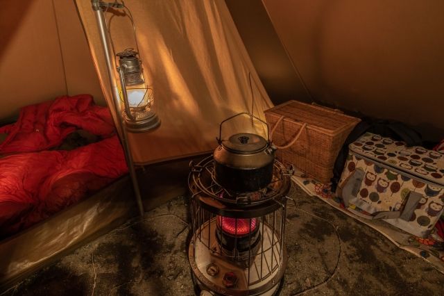 ダイソーの新作ヘッドライトが驚異の330円！キャンプや釣りで大活躍すぎる！