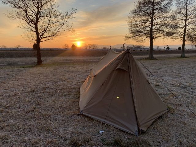 睡眠不足の悩みを解決！冬キャンプを快適にする湯たんぽおすすめ5選