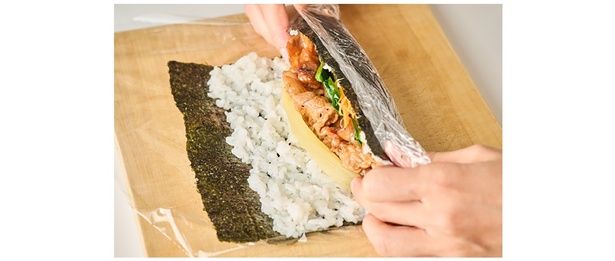 巻きすがなくても、ラップがあればOK （C）もあい かすみ／KADOKAWA