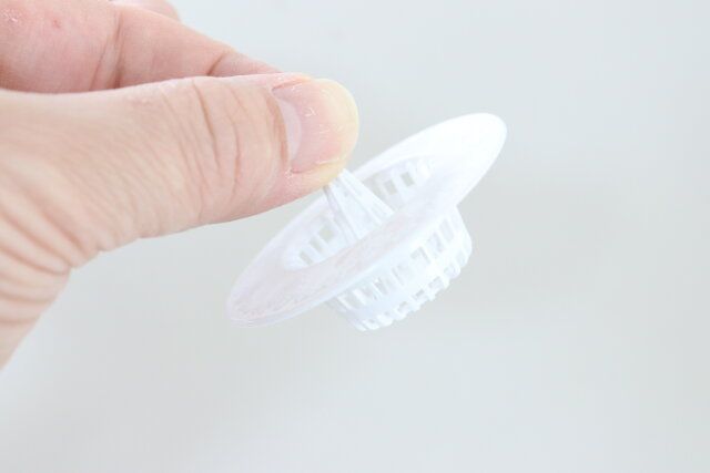 ダイソーのおすすめ洗面台のごみガード