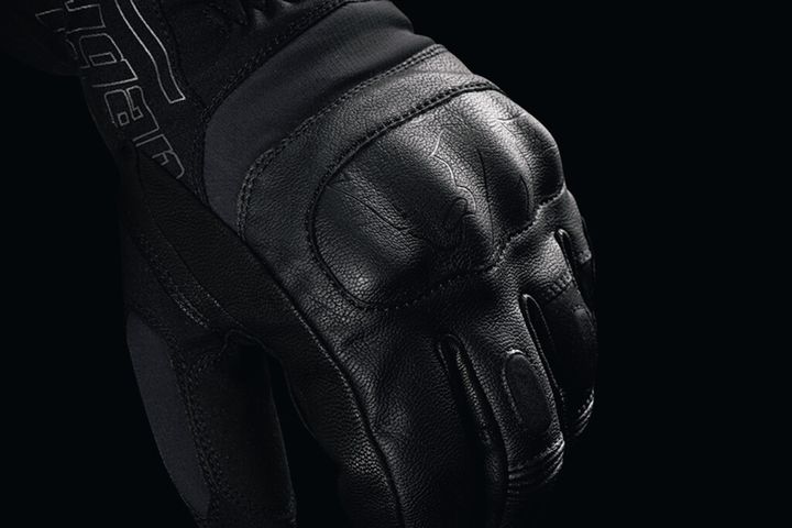 冬のツーリングを快適に！フリュガンのD3ORとプリマロフトが守るウインターグローブ｜2025年秋冬アイテム