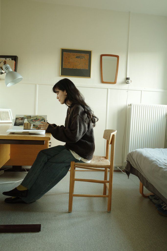 北欧・デンマークの学生寮をルームツアー。約6畳のワンルームで作る“ヒュッゲ”な暮らし。【FUDGE おしゃれな人のルームツアー vol.15】