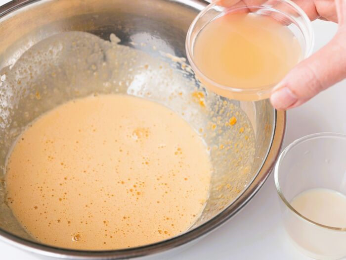 【オイルなし、グルテンなし】米粉のふわふわ「レモンのシフォンケーキ」の作り方。ヘルシーで低カロリーなおやつです♪